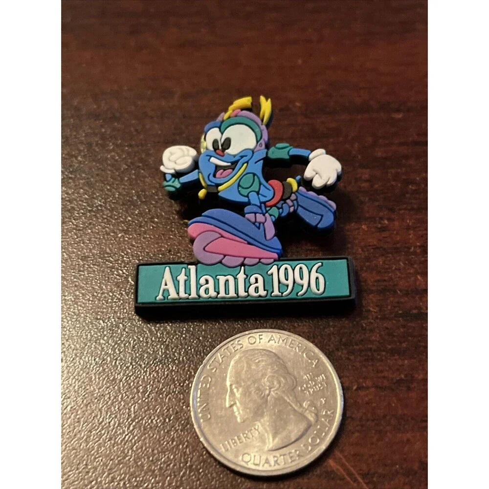 Vintage 1996 Atlanta Summer Olympics Izzy Mascot‎ Speed Skating Rubber Hat Pin